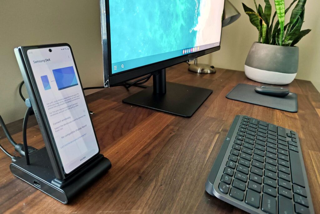 Como os dobráveis ​​e o modo desktop me prenderam no Android