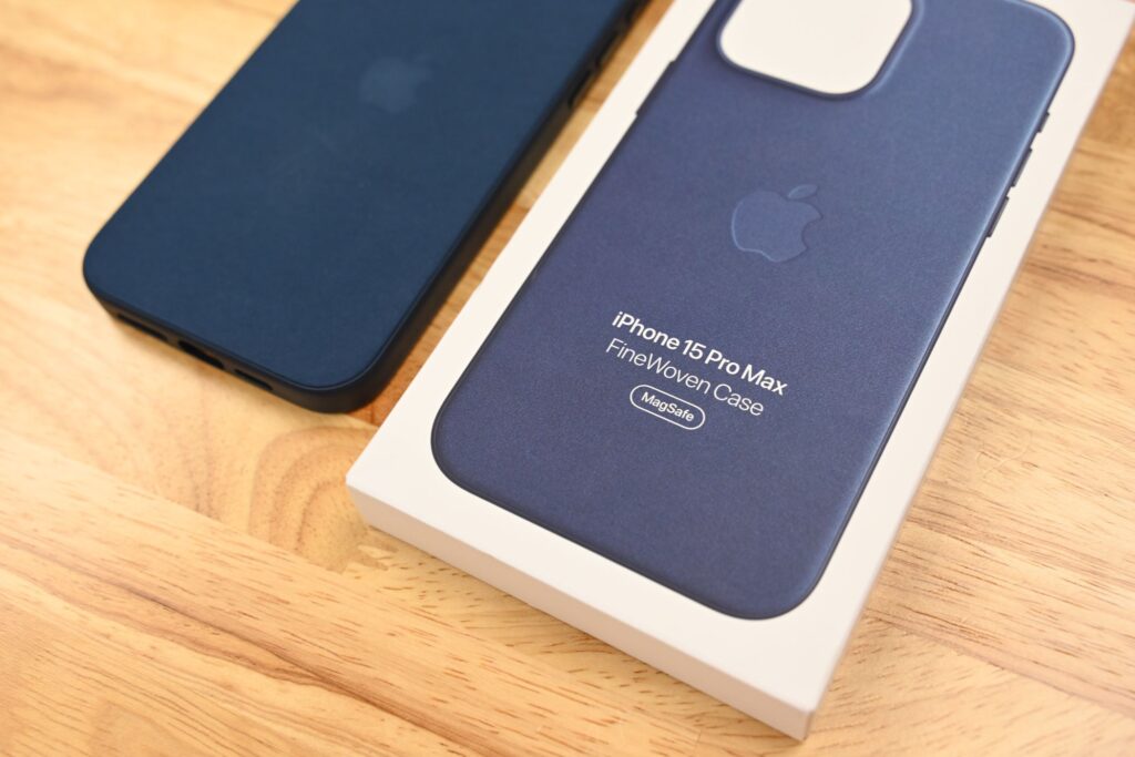 As melhores capas para iPhone 15 Pro Max de 2024