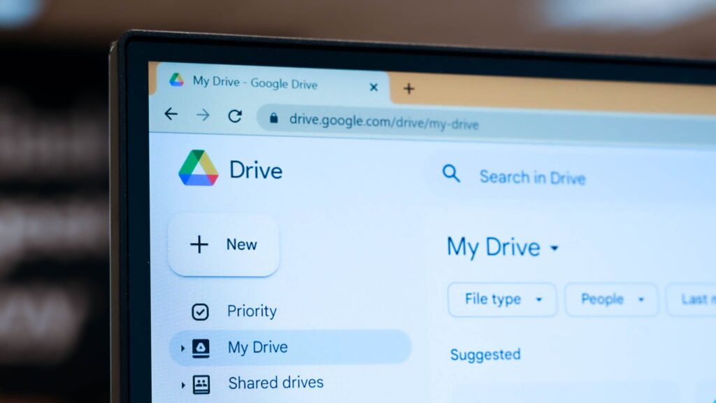 Como eu recebo o Google Drive para sincronizar automaticamente novos arquivos Windows 11