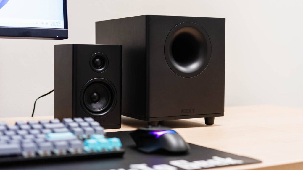 O que esse buraco em seu subwoofer faz?