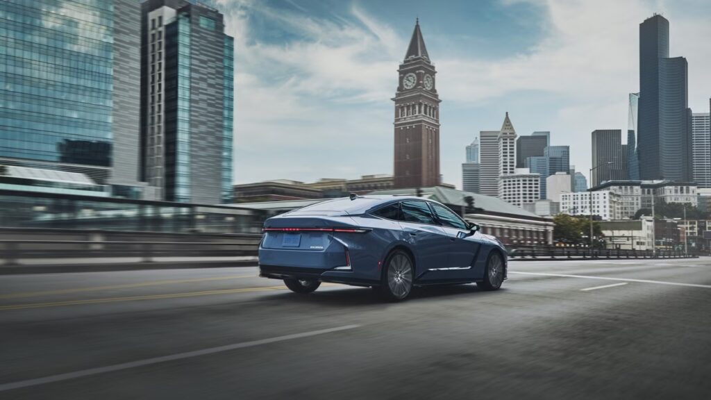 6 grandes mudanças à medida que o ícone do luxo se torna elétrico