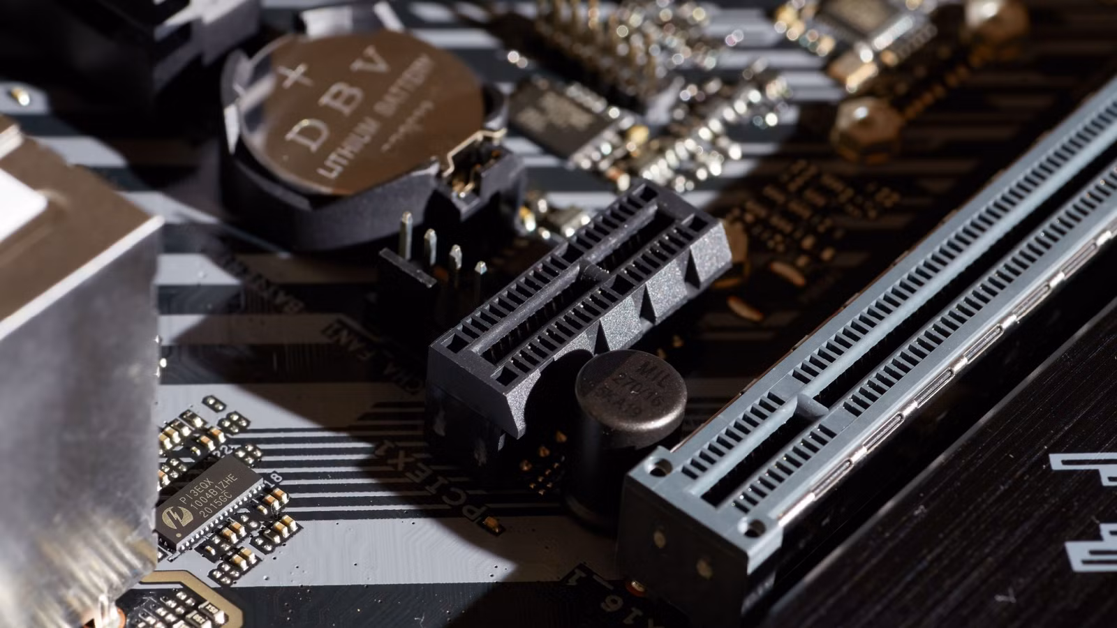 Sem slots PCIe? Veja como adicionar outra GPU de qualquer maneira