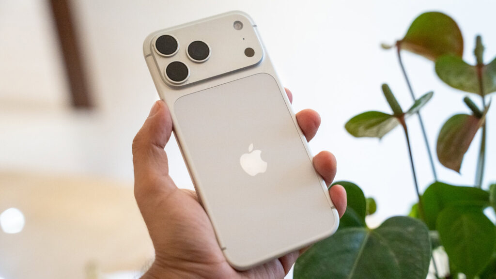 iPhone 17 Pro in hand