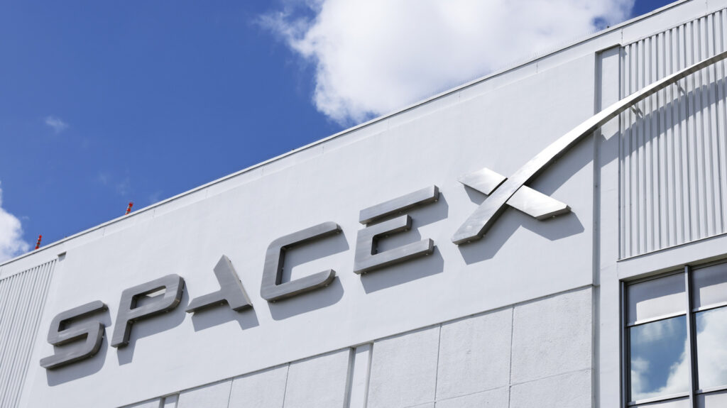 A SpaceX está supostamente se preparando para abrir o capital já em junho