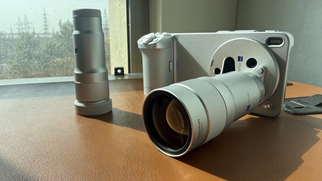 vivo X300 Ultra 400mm 200mm lens