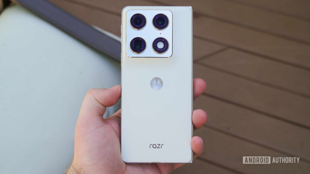 Experiência de uma semana com o Motorola Razr Fold: destaque único